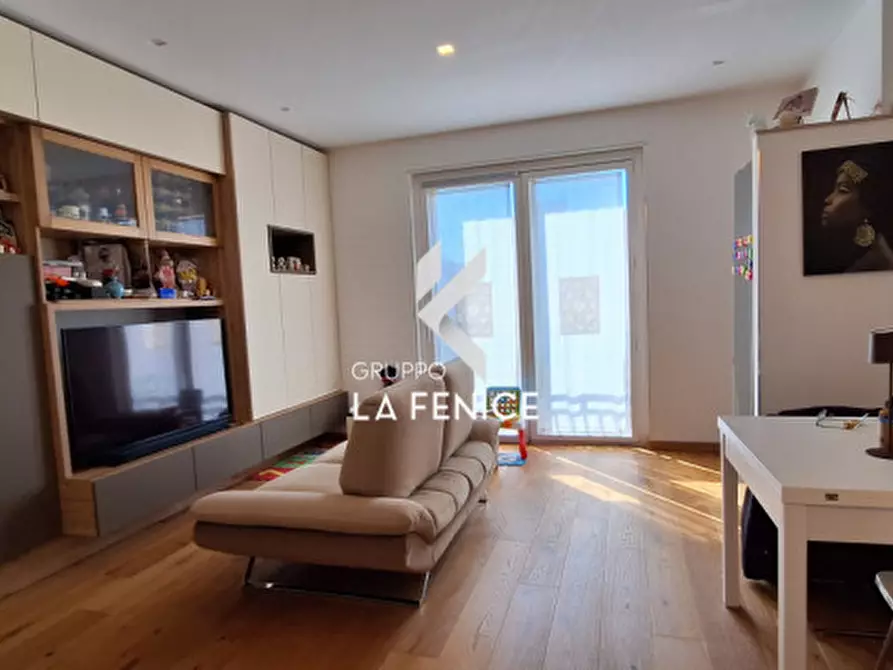 Immagine 11 di Appartamento in vendita  in via Sabotino a Locorotondo