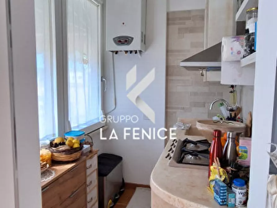 Immagine 14 di Appartamento in vendita  in via Sabotino a Locorotondo