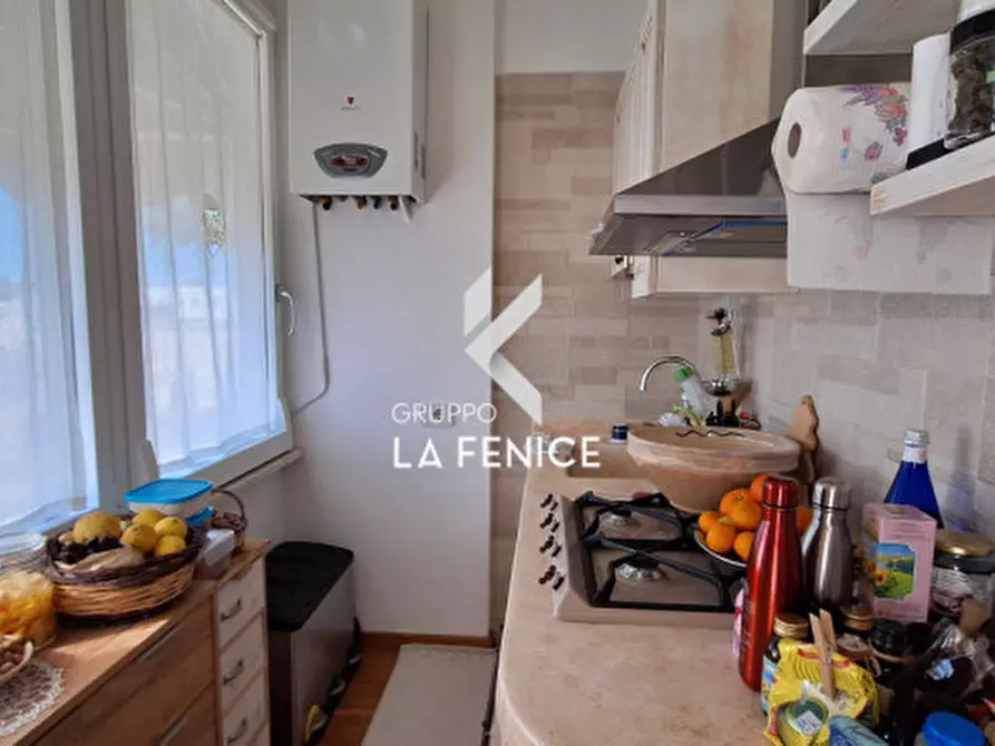 Immagine 15 di Appartamento in vendita  in via Sabotino a Locorotondo