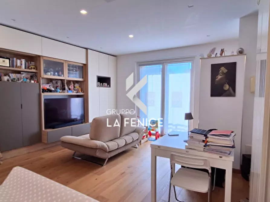 Immagine 25 di Appartamento in vendita  in via Sabotino a Locorotondo