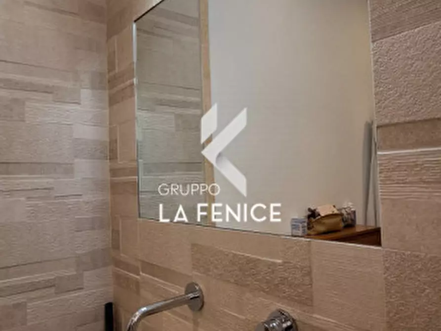 Immagine 28 di Appartamento in vendita  in via Sabotino a Locorotondo