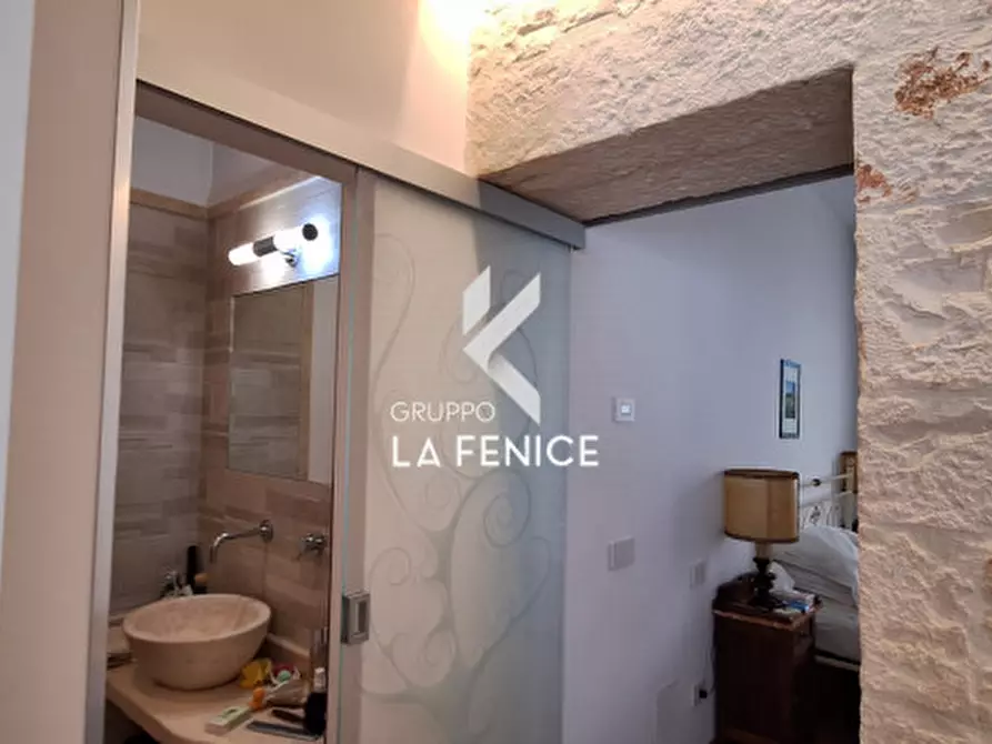 Immagine 32 di Appartamento in vendita  in via Sabotino a Locorotondo