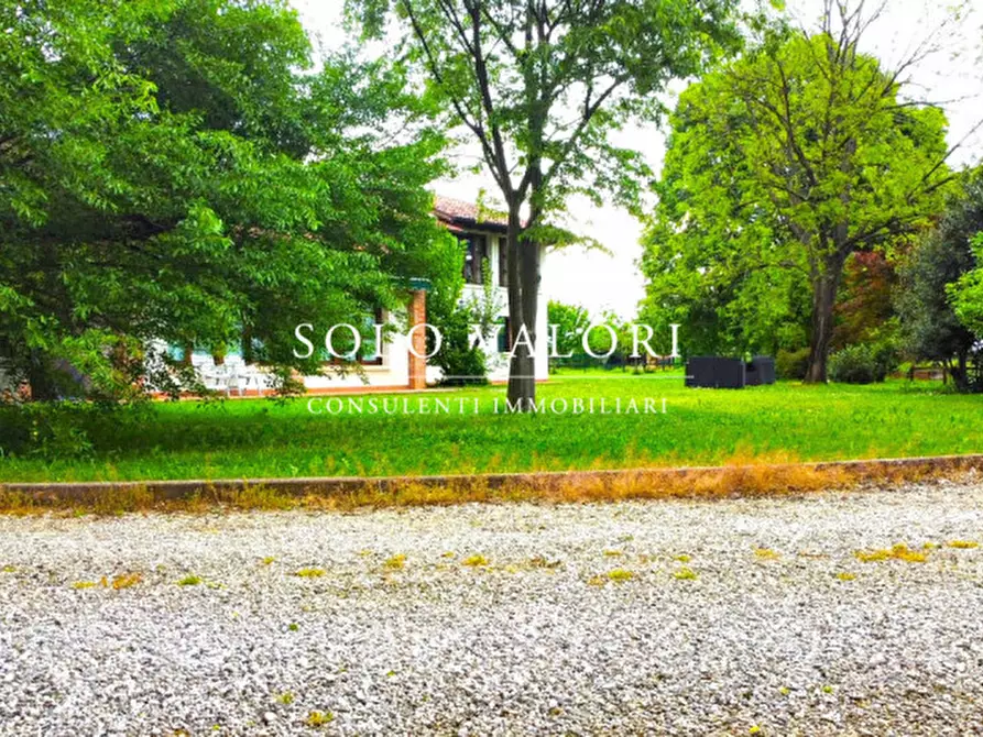 Immagine 1 di Casa indipendente in vendita  a Castelfranco Veneto