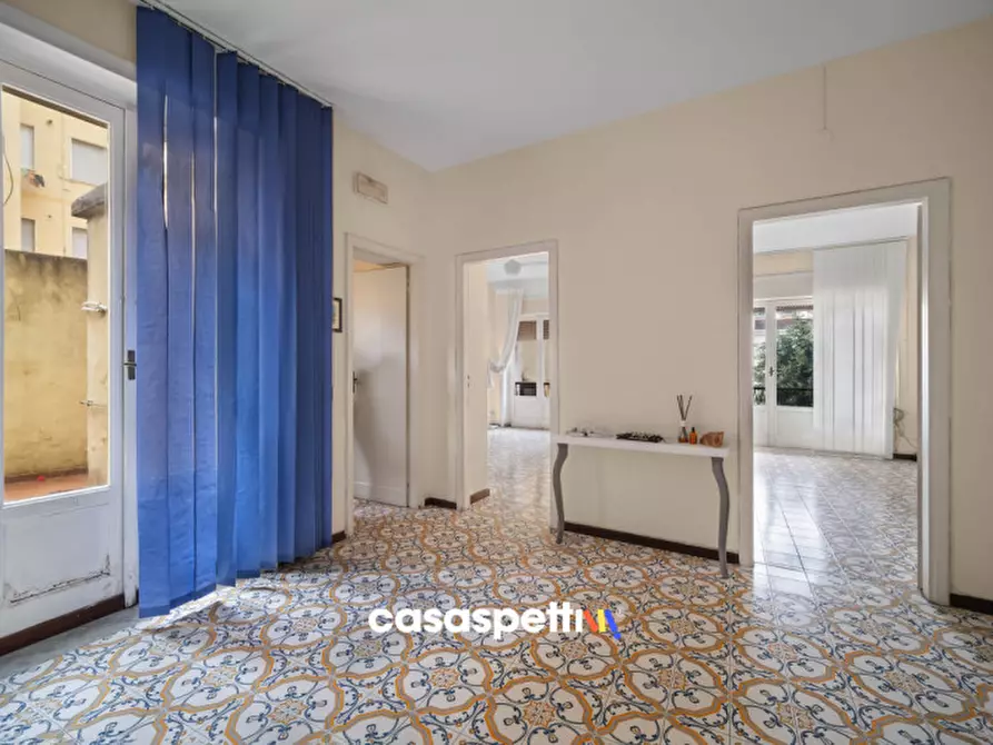 Immagine 1 di Appartamento in vendita  in Via Velia, Salerno a Salerno
