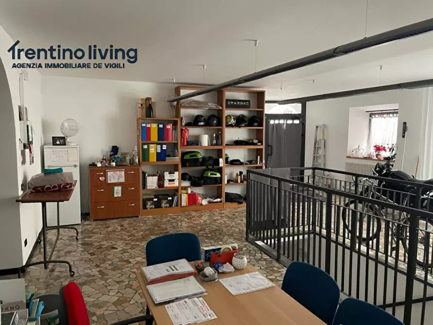 Immagine 5 di Negozio in vendita  in Via Noldin a Salorno .Salurn.