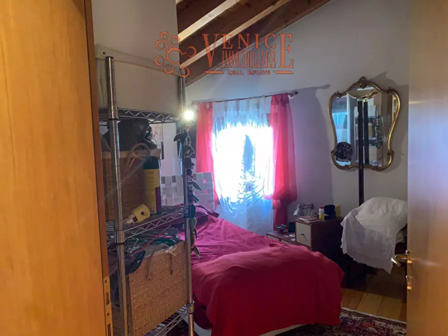 Immagine 18 di Casa indipendente in vendita  a Castelfranco Veneto