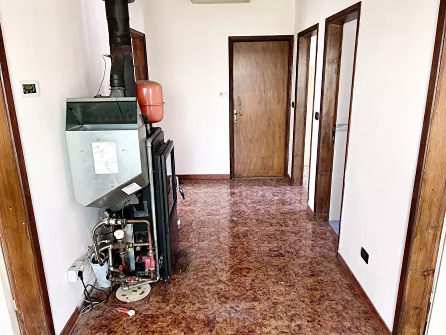 Immagine 5 di Villa in vendita  in Strada Argine Ongina n.3 a Polesine Zibello