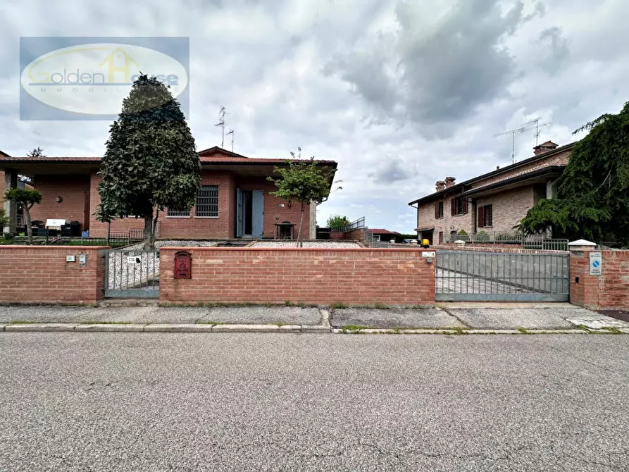 Immagine 1 di Casa bifamiliare in vendita  in Via Gaetano Montanari 38 a Argenta
