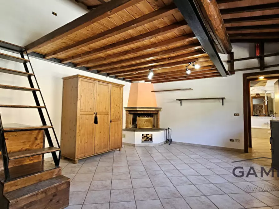 Immagine 1 di Appartamento in affitto  a Calenzano