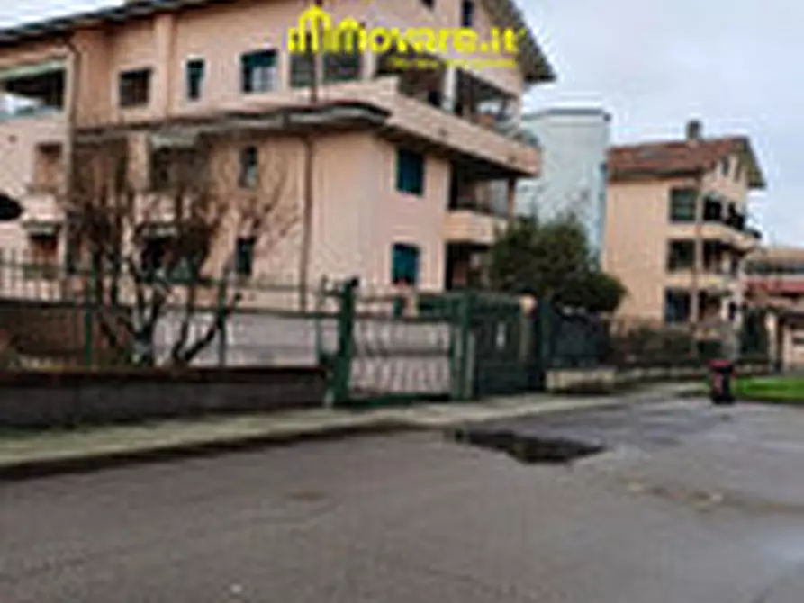 Immagine 1 di Appartamento in vendita  in Via A.Toscanini 11 a Pogliano Milanese