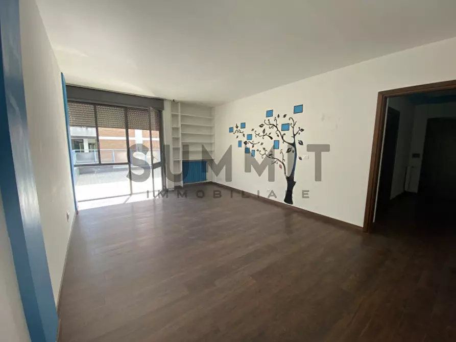 Immagine 1 di Appartamento in vendita  in Via Tessitori a Schio