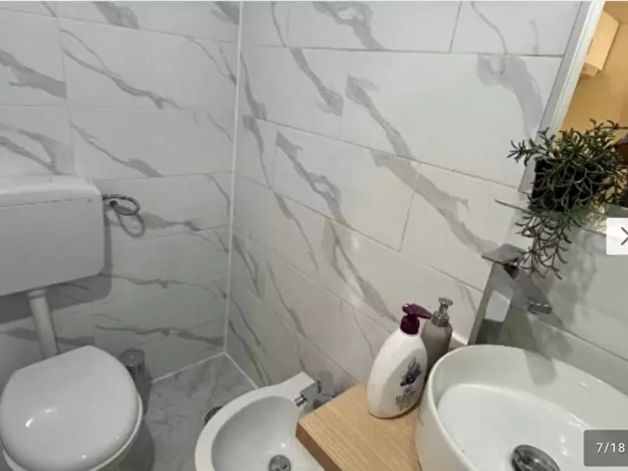 Immagine 15 di Appartamento in affitto  in Vico Ecce Homo 7 a Napoli