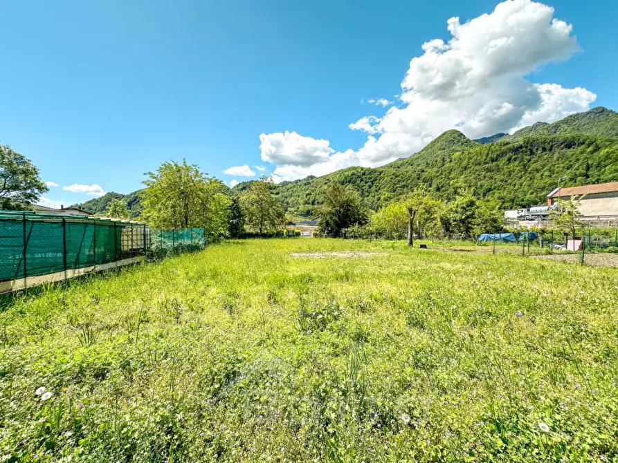 Immagine 1 di Terreno in vendita  in Regione Giare snc a Varallo