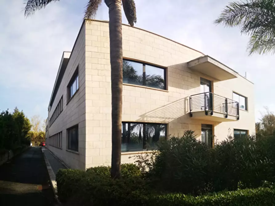 Immagine 3 di Ufficio in affitto  in Via Castello della Magliana 18 a Roma