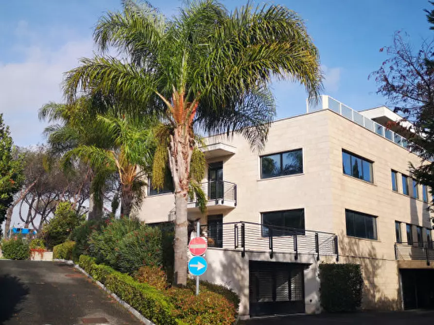 Immagine 12 di Ufficio in affitto  in Via Castello della Magliana 18 a Roma