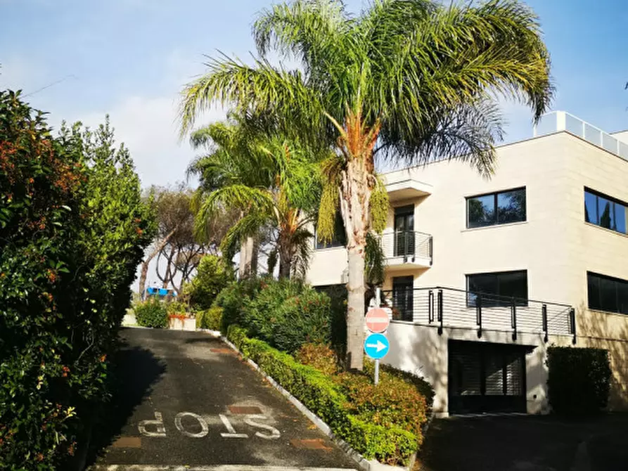 Immagine 23 di Ufficio in affitto  in Via Castello della Magliana 18 a Roma