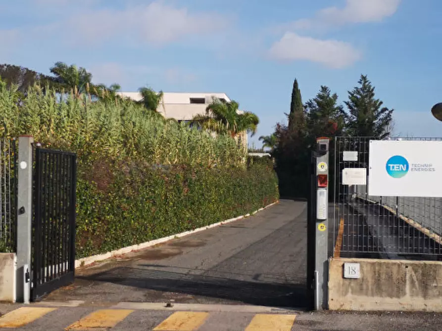 Immagine 24 di Ufficio in affitto  in Via Castello della Magliana 18 a Roma