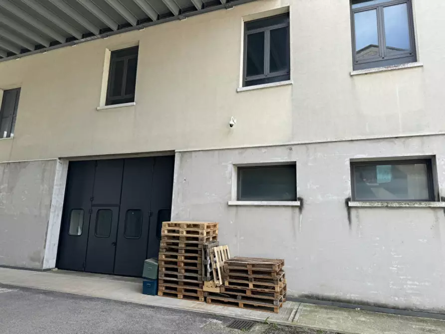 Immagine 3 di Magazzino in affitto  in VIA DEGLI ARTIGIANI a Este