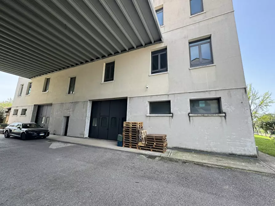 Immagine 4 di Magazzino in affitto  in VIA DEGLI ARTIGIANI a Este