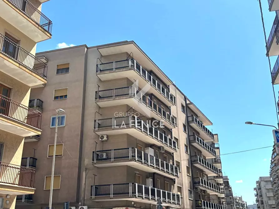 Immagine 3 di Appartamento in vendita  in Viale dei lecci, 32 a Martina Franca