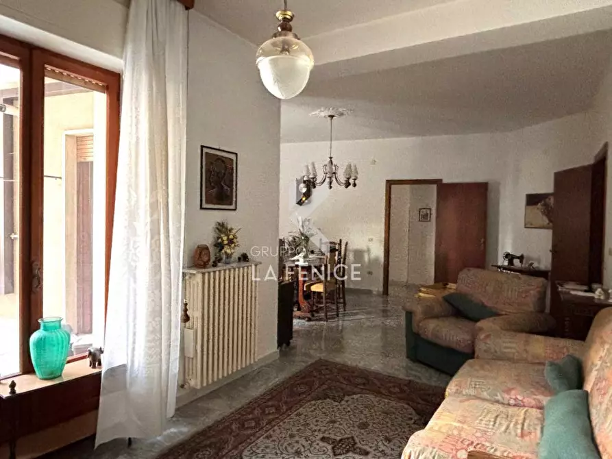 Immagine 12 di Appartamento in vendita  in Viale dei lecci, 32 a Martina Franca