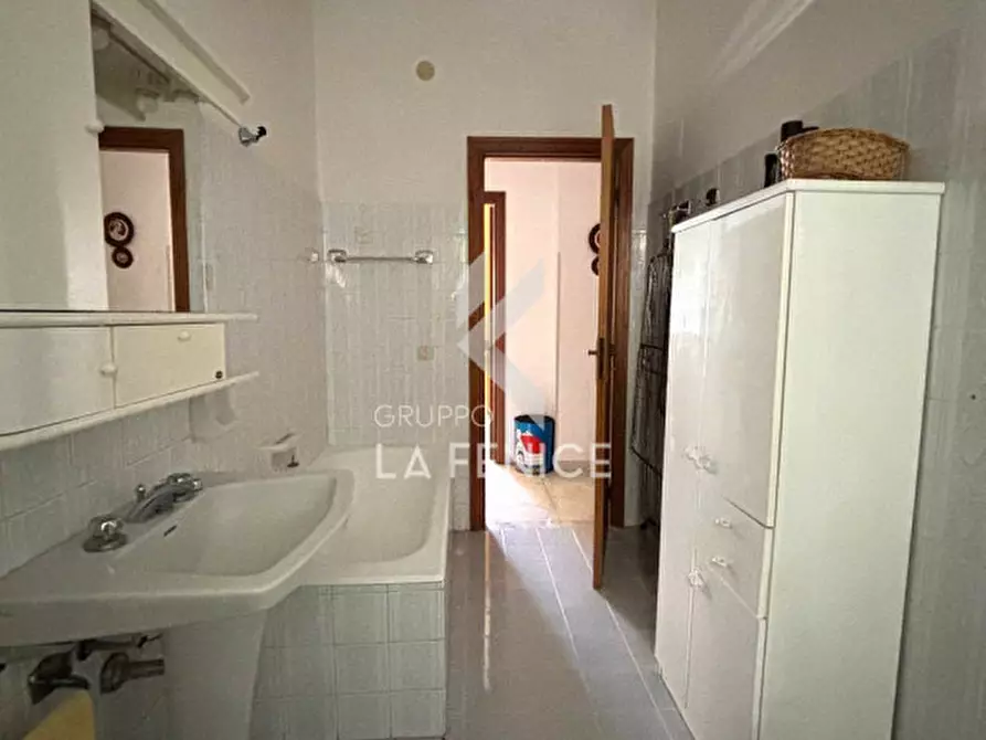 Immagine 21 di Appartamento in vendita  in Viale dei lecci, 32 a Martina Franca