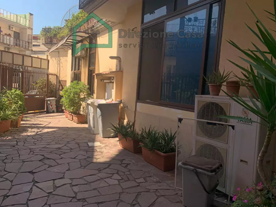 Immagine 3 di Attività commerciale in vendita  in via G. Profumo a Napoli