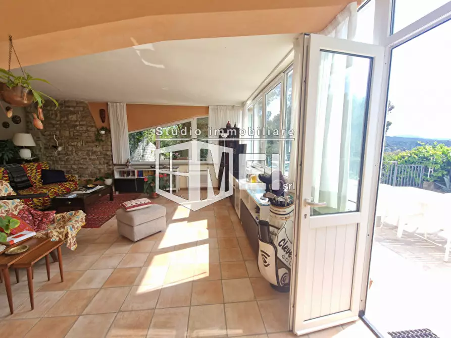 Immagine 4 di Villa in vendita  in via Kaiser Parodi a Livorno