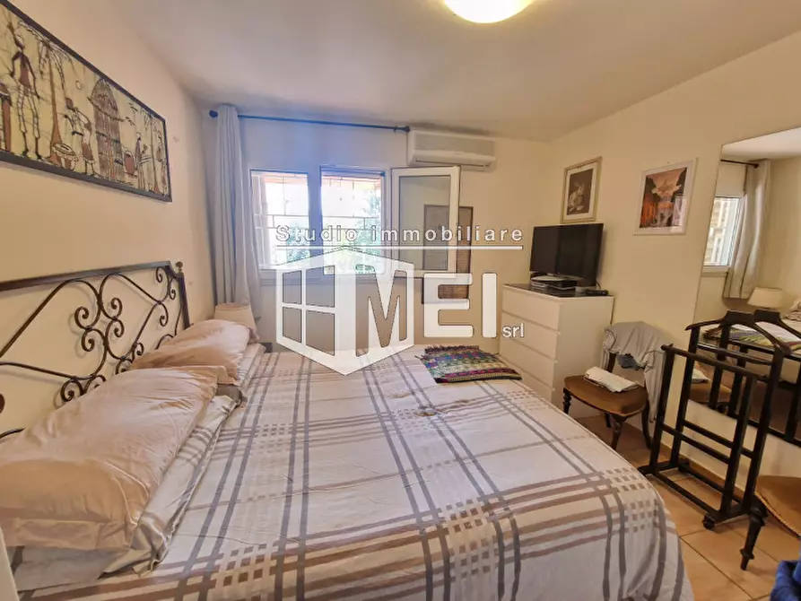 Immagine 14 di Villa in vendita  in via Kaiser Parodi a Livorno