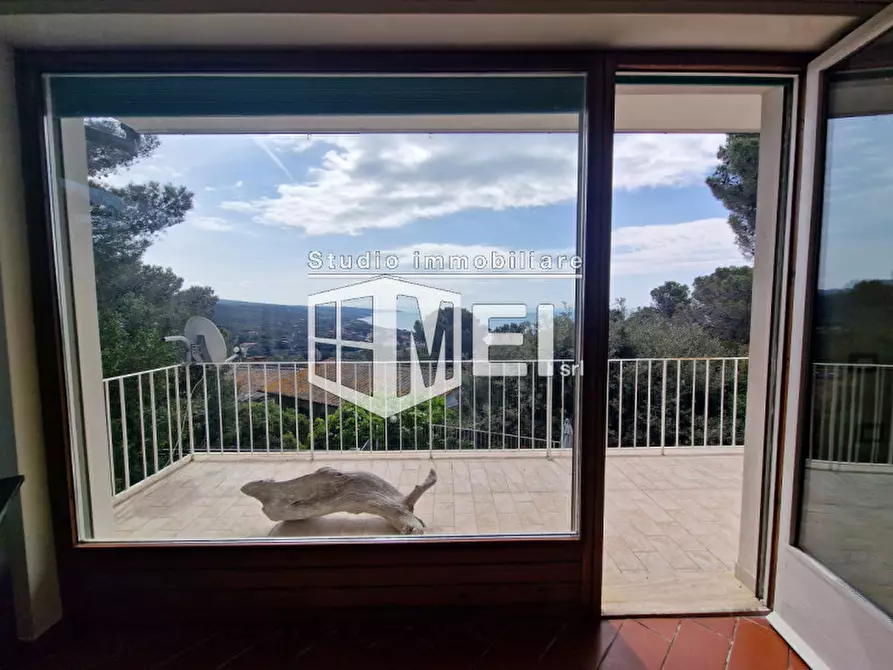 Immagine 33 di Villa in vendita  in via Kaiser Parodi a Livorno