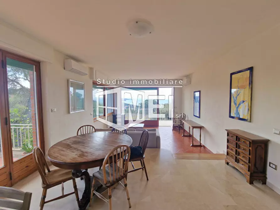 Immagine 37 di Villa in vendita  in via Kaiser Parodi a Livorno