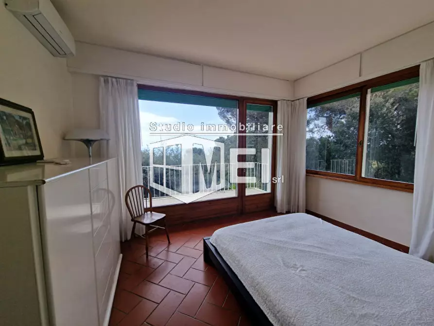 Immagine 39 di Villa in vendita  in via Kaiser Parodi a Livorno