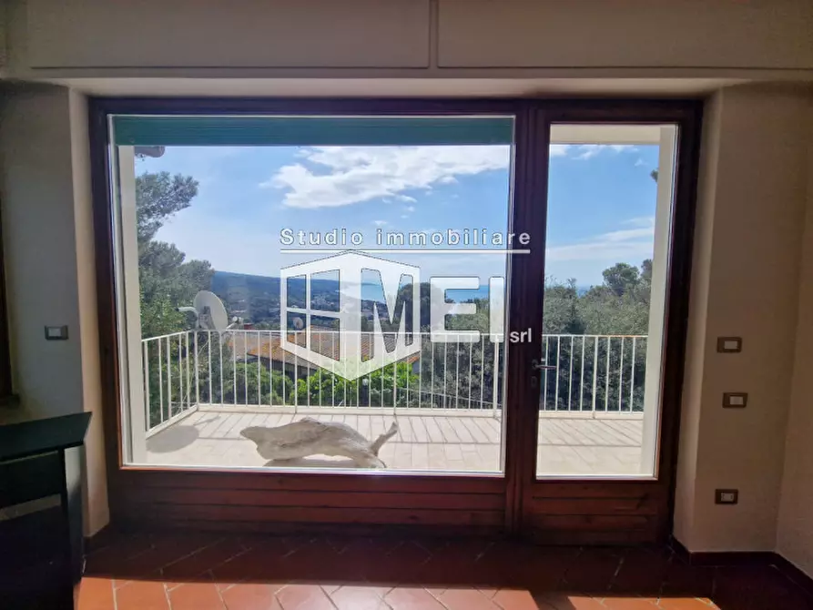 Immagine 65 di Villa in vendita  in via Kaiser Parodi a Livorno