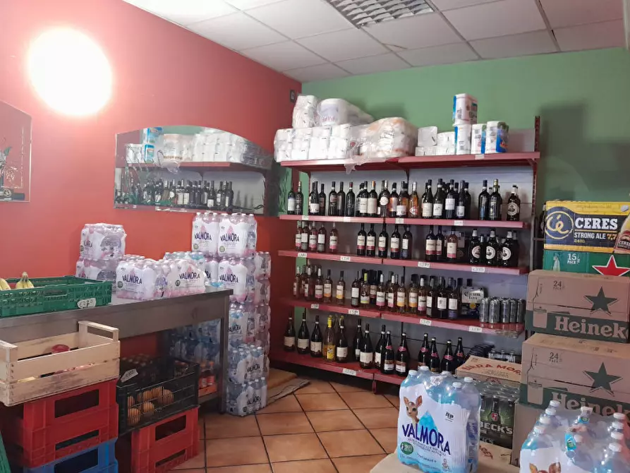 Immagine 4 di Negozio in vendita  in VIA MARIA AUSILIATRICE 52 a Torino