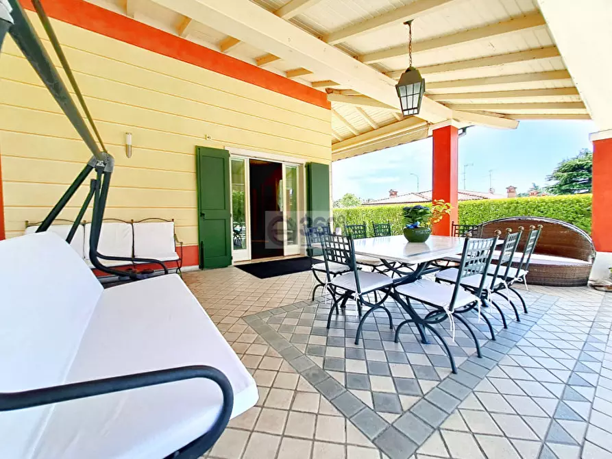 Immagine 10 di Villa in vendita  in Via kennedy a Paderno Franciacorta