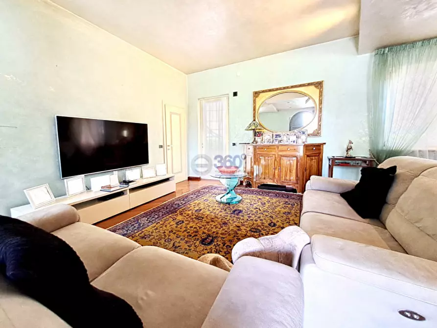 Immagine 18 di Villa in vendita  in Via kennedy a Paderno Franciacorta