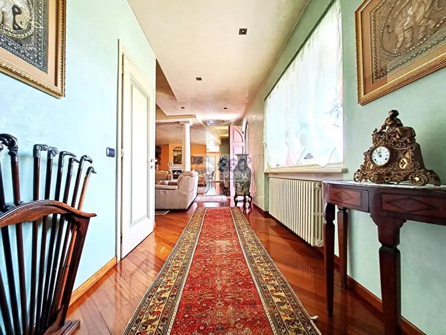 Immagine 26 di Villa in vendita  in Via kennedy a Paderno Franciacorta