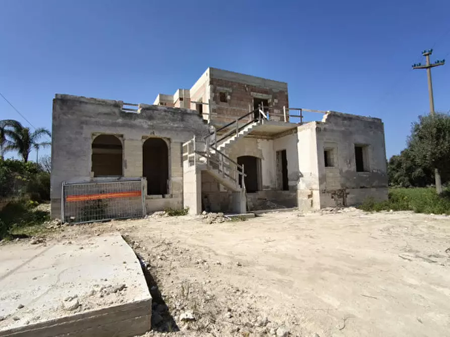 Immagine 4 di Villa in vendita  in STRY a Fasano