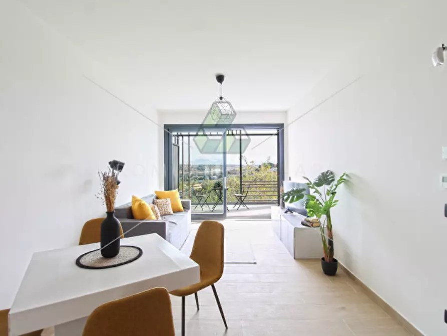 Immagine 8 di Appartamento in vendita  in Via Montegallo a Roma