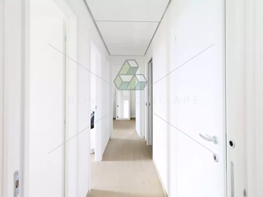 Immagine 13 di Appartamento in vendita  in Via Montegallo a Roma