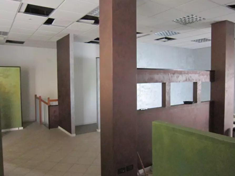 Immagine 3 di Negozio in vendita  in Via Giordano Bruno 47 a Borgosatollo