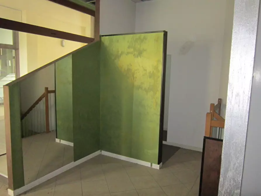Immagine 9 di Negozio in vendita  in Via Giordano Bruno 47 a Borgosatollo