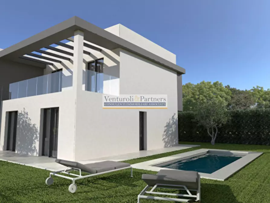 Immagine 2 di Villa in vendita  in via monticelli a Soiano Del Lago