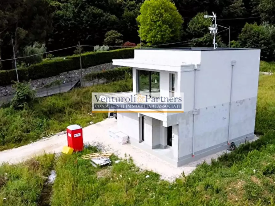 Immagine 5 di Villa in vendita  in via monticelli a Soiano Del Lago