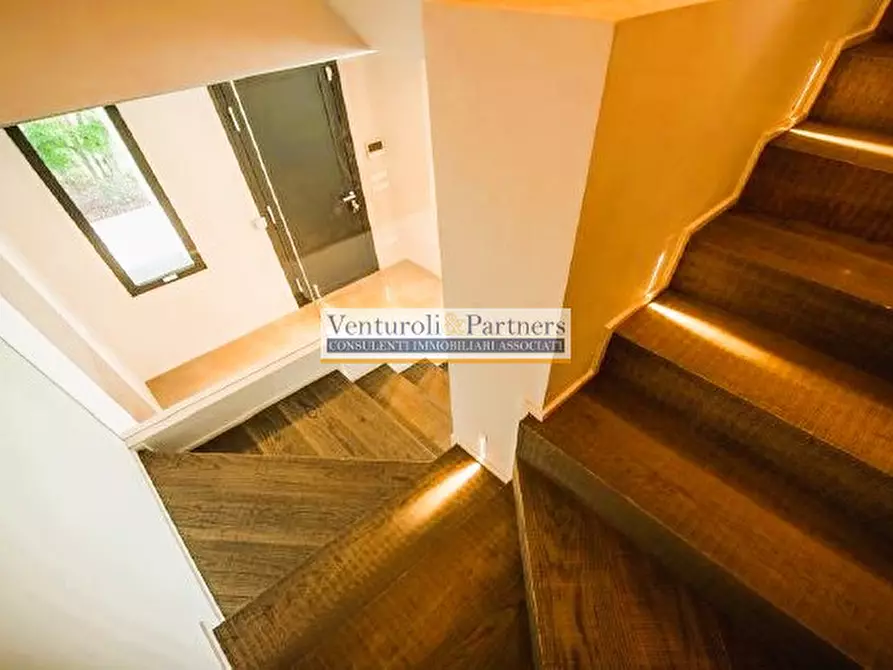 Immagine 5 di Villa in vendita  in via monticelli a Soiano Del Lago