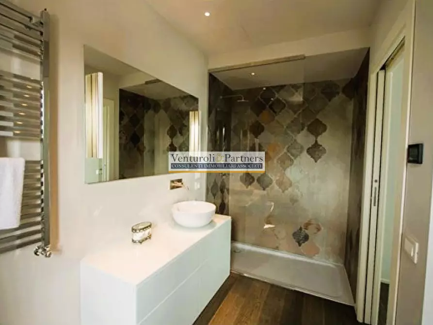 Immagine 6 di Villa in vendita  in via monticelli a Soiano Del Lago