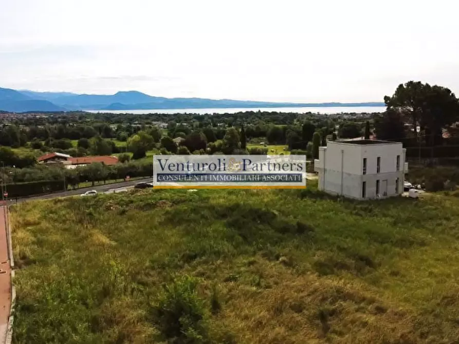 Immagine 9 di Villa in vendita  in via monticelli a Soiano Del Lago