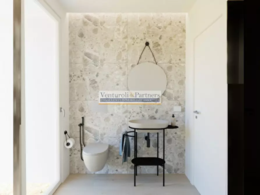 Immagine 29 di Villa in vendita  in via monticelli a Soiano Del Lago