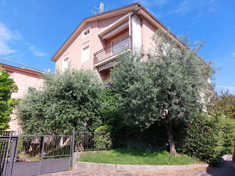 Immagine 1 di Appartamento in vendita  in Via San Giuseppe, N. 3 a Salò