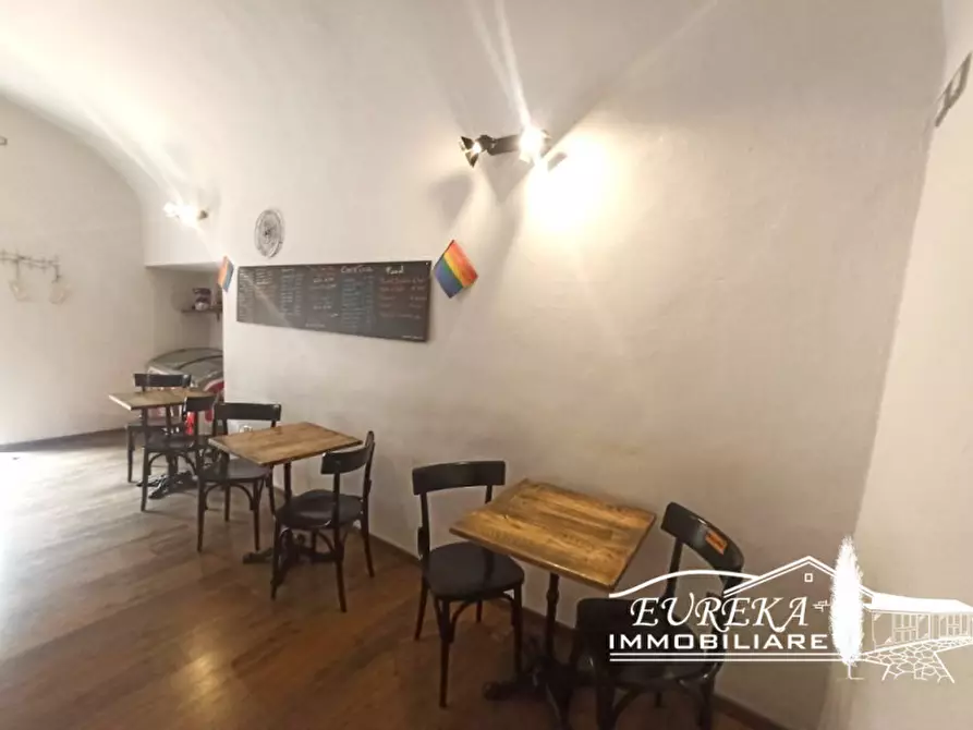 Immagine 5 di Attività commerciale in vendita  a Paciano